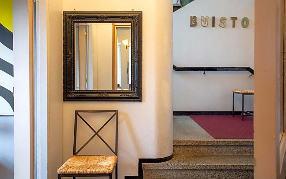Hostel Buisto