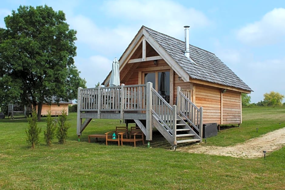 Shanti Lac Cabanes gîtes insolites et espace bien-être Bordeaux