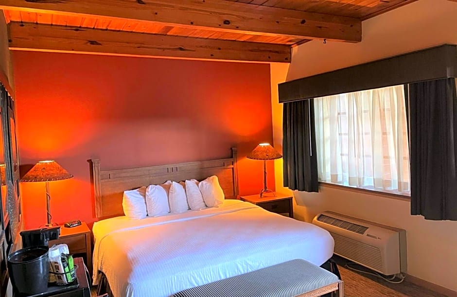 Best Western Starlite Village