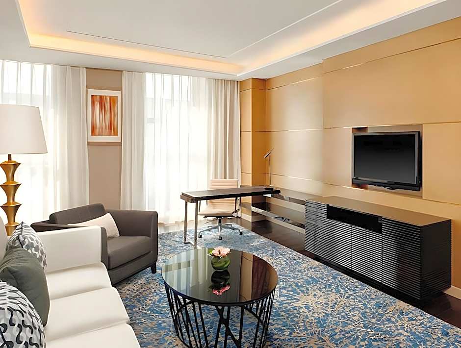 Sheraton Changchun Jingyuetan Hotel