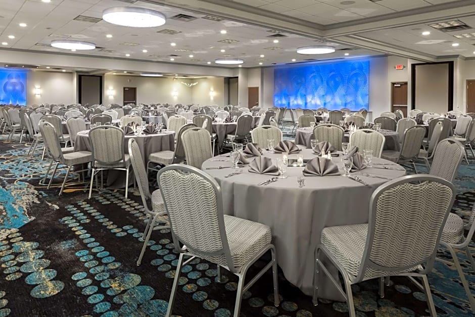 Radisson Hotel & Conference Center Coralville - Iowa City