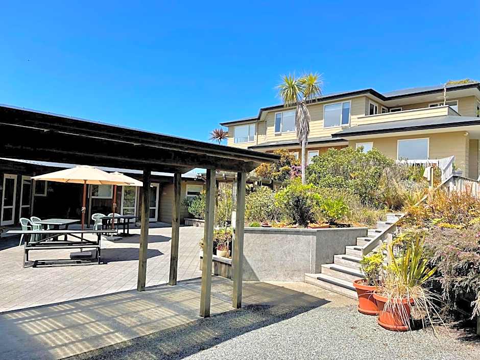 The Bay Motel