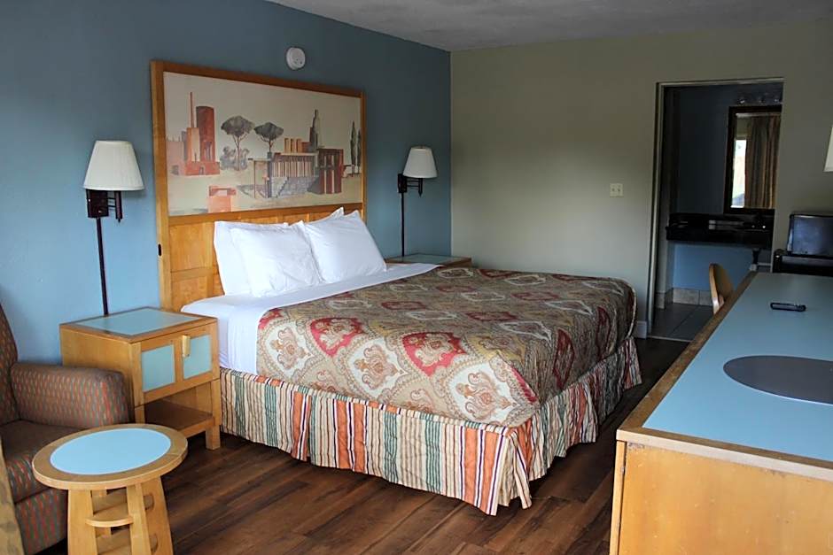 Tampa Inn Near Busch Gardens