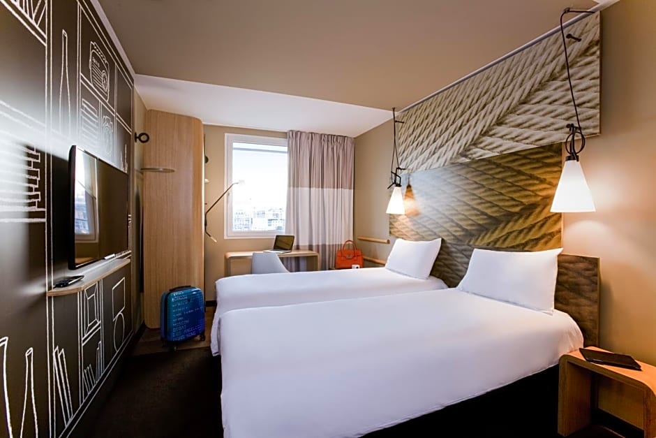 ibis Paris La Defense Courbevoie