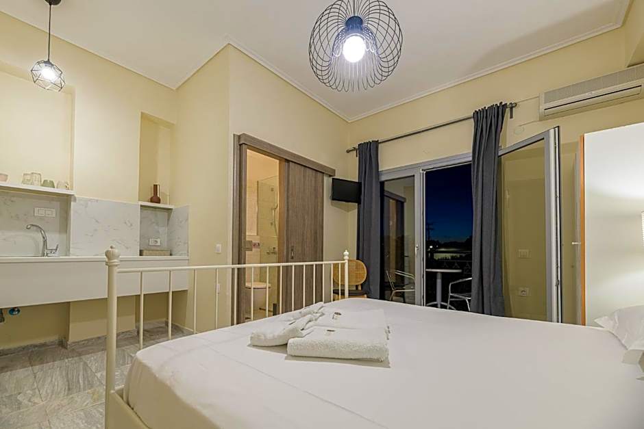 Denise Studios and Apartments