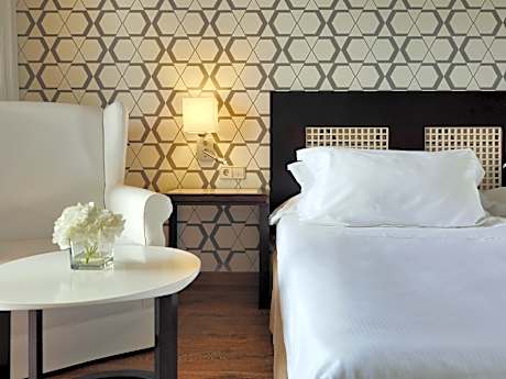 Double Room for 3 Adults