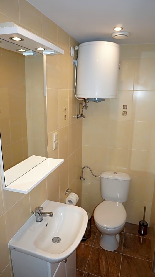 Domki Letniskowe "Fajne Miejsce City"