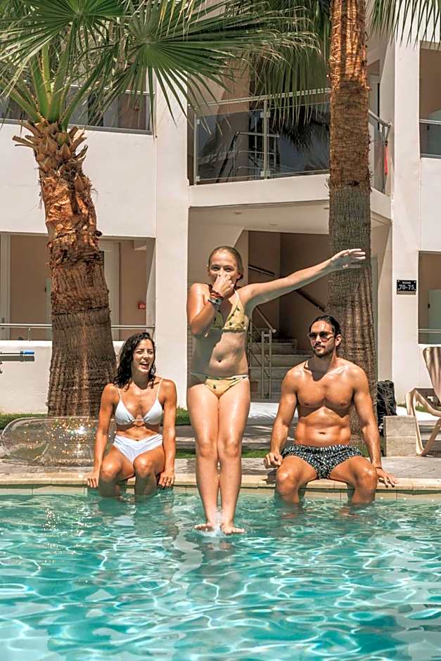 Marika Beach Hotel