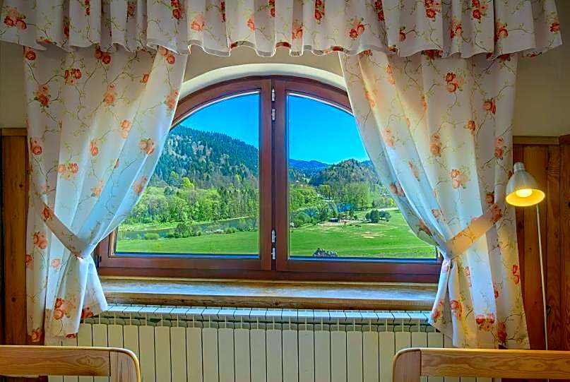 Schronisko PTTK Trzy Korony