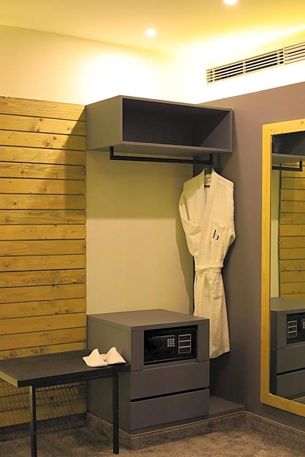 Aitch Boutique Hotel - an LIH Hotel