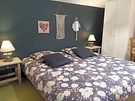 Suite with Lake View