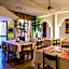 Hotel Villarosa con Vespa Rent