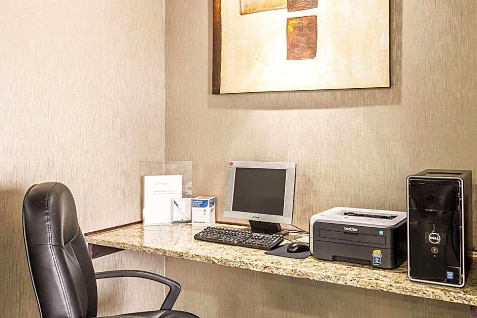 Quality Inn West Plains