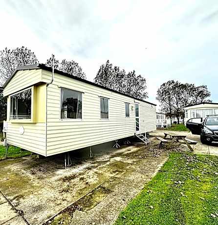 Goldflinch - 3 bedroom (8 birth) caravan Sand Le Mere