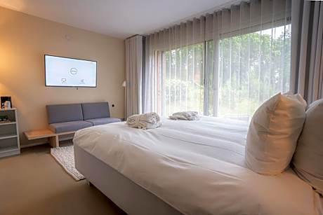 Bloom and Bubble • Superior Double room with Spa Bath