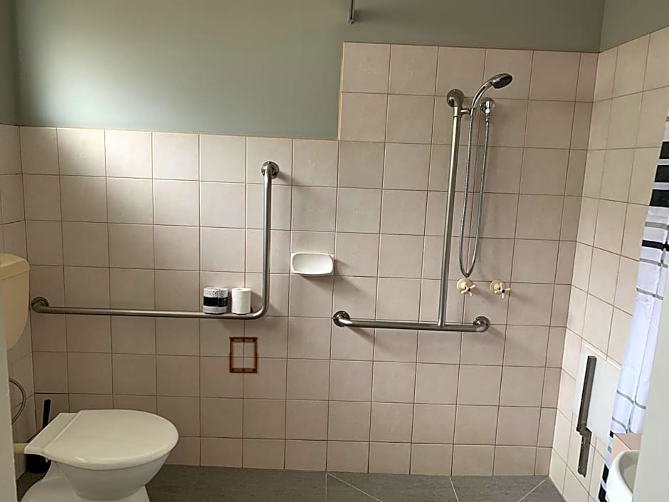 Pelicans Motel San Remo