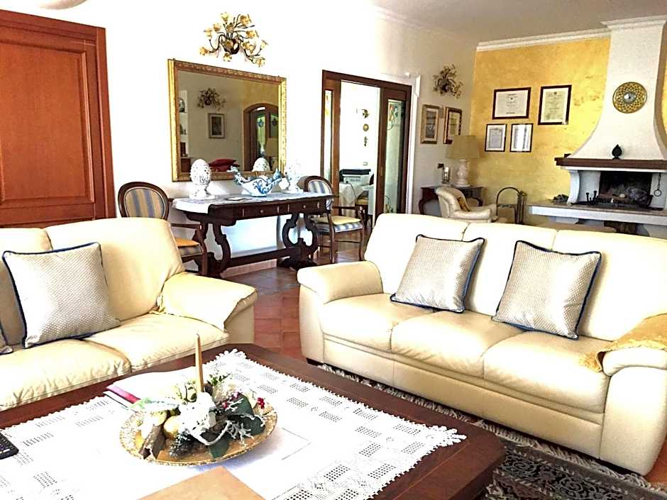 Villa Aurora