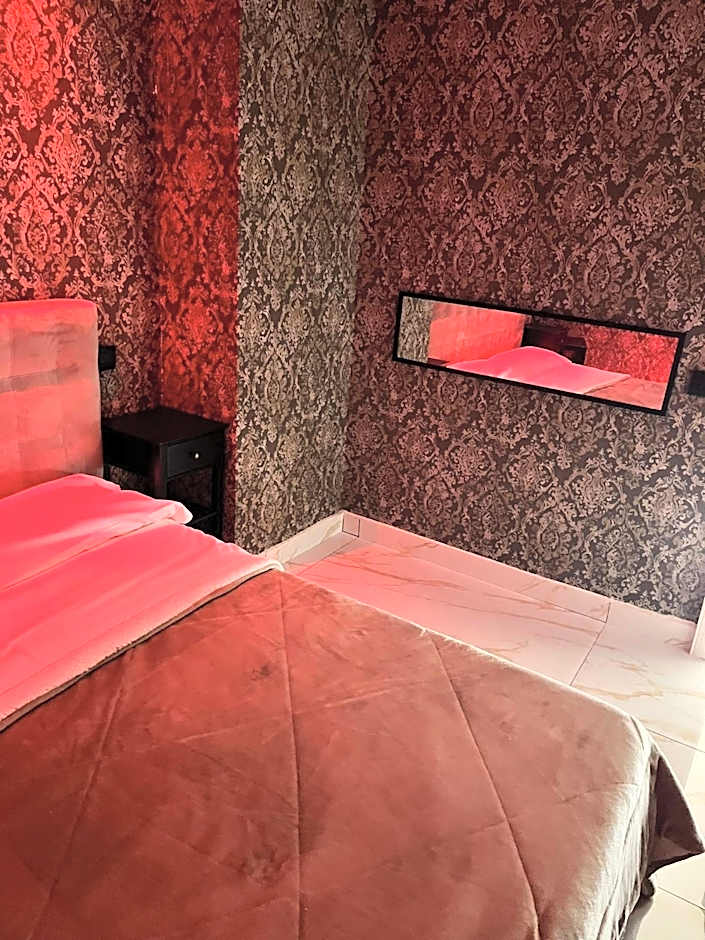 Life Hotel