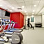 Home2 Suites by Hilton Montreal Dorval, QC