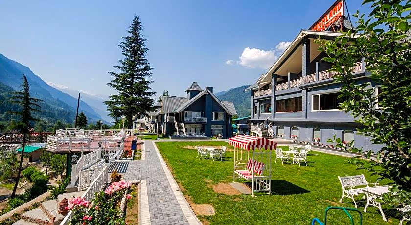 The Highland Park (A Centrally Heated River Side Resort)