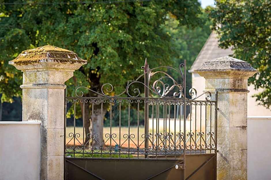 Chai du Chateau de Morteuil