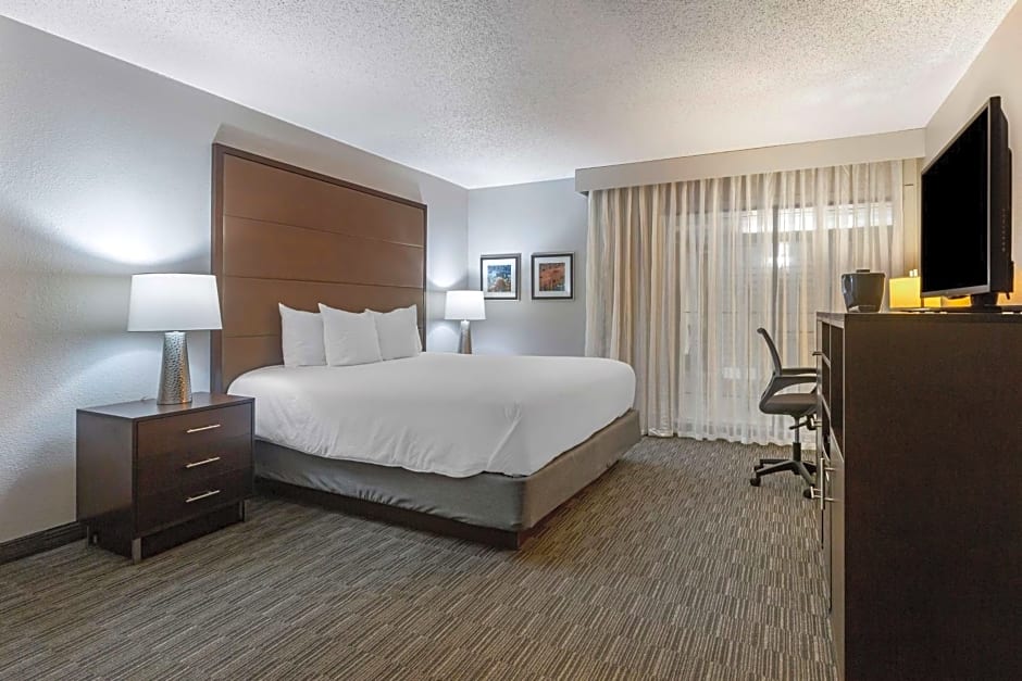 Best Western Plus Como Park – St. Paul, MN