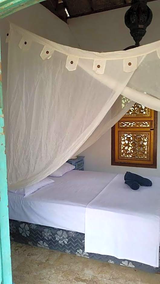 Elephant House and Bungalows Gili Air