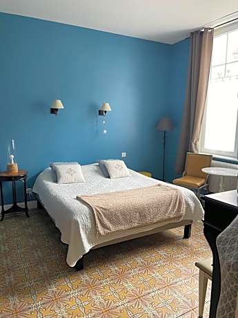 Double Room with Private External Bathroom