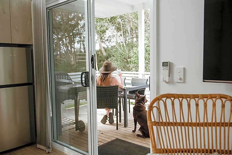 Surfside Cudmirrah Beach