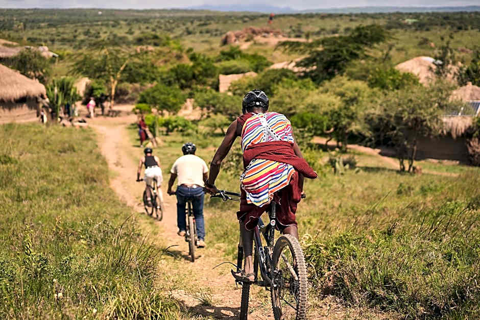 Original Maasai Lodge – Africa Amini Life