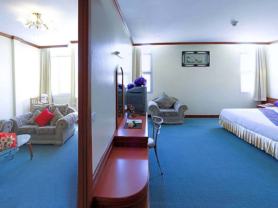 Chumphon Gardens Hotel