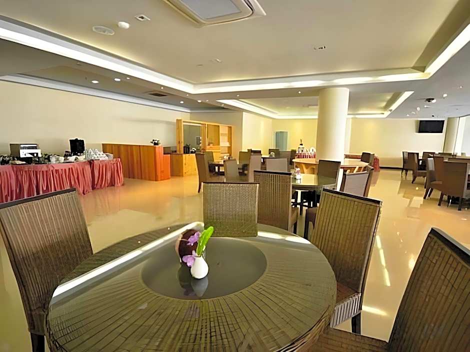 Piyaporn Hill Paradise Hotel