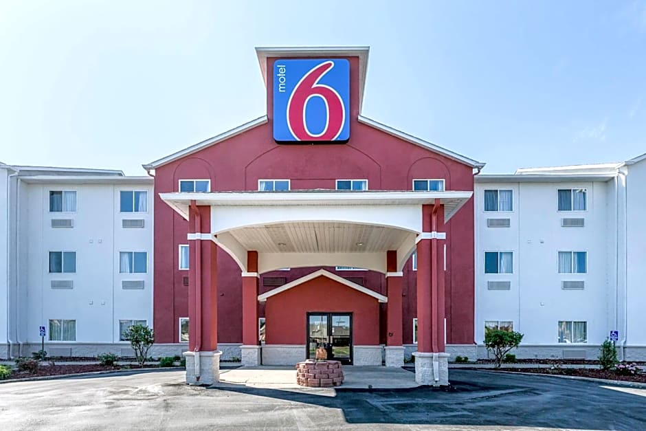 Motel 6-Indianapolis, IN - Southport