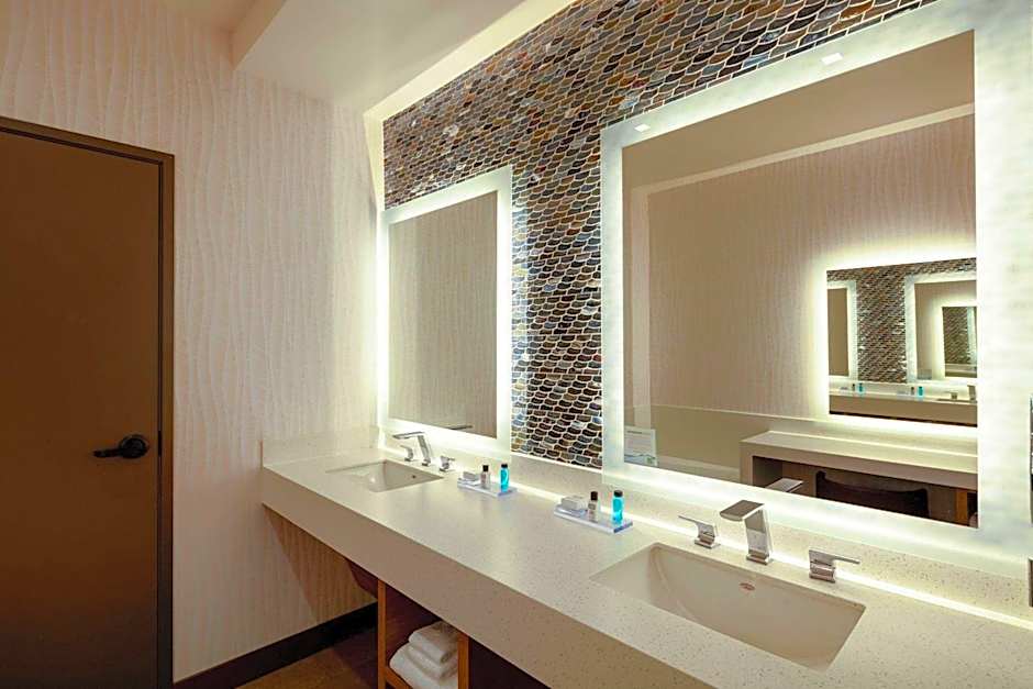 Wyndham Garden Redwood Valley/Ukiah