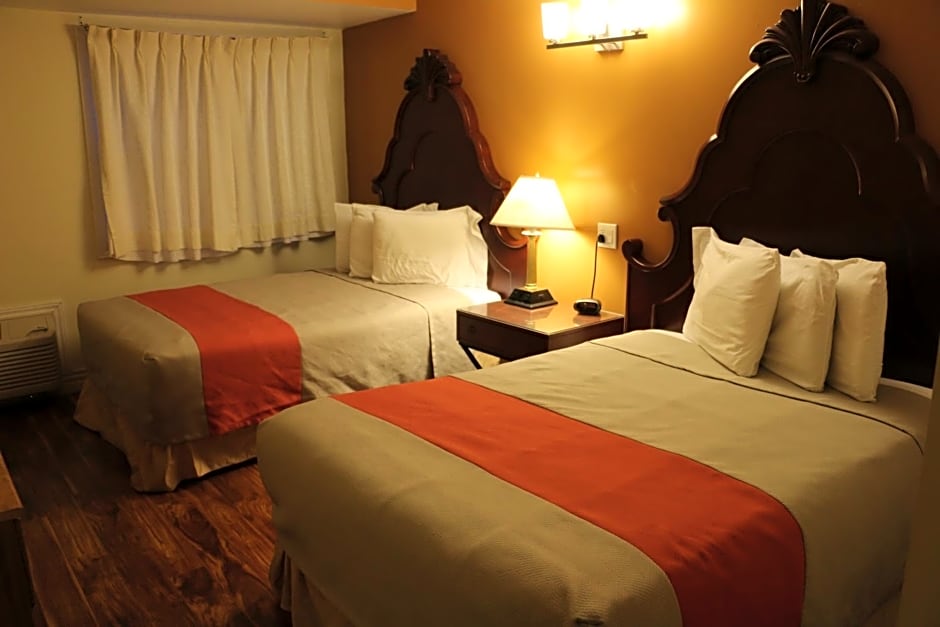 Midtown Motel & Suites