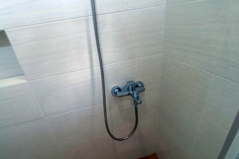 OYO Life 93497 Griya Kost Rr