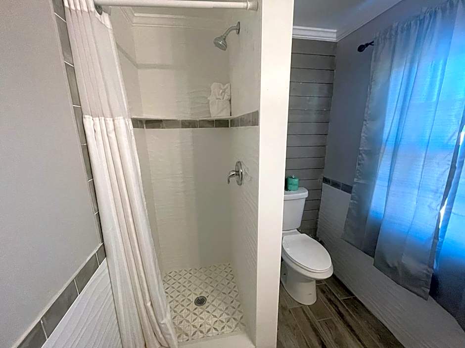 Aquastar Inn