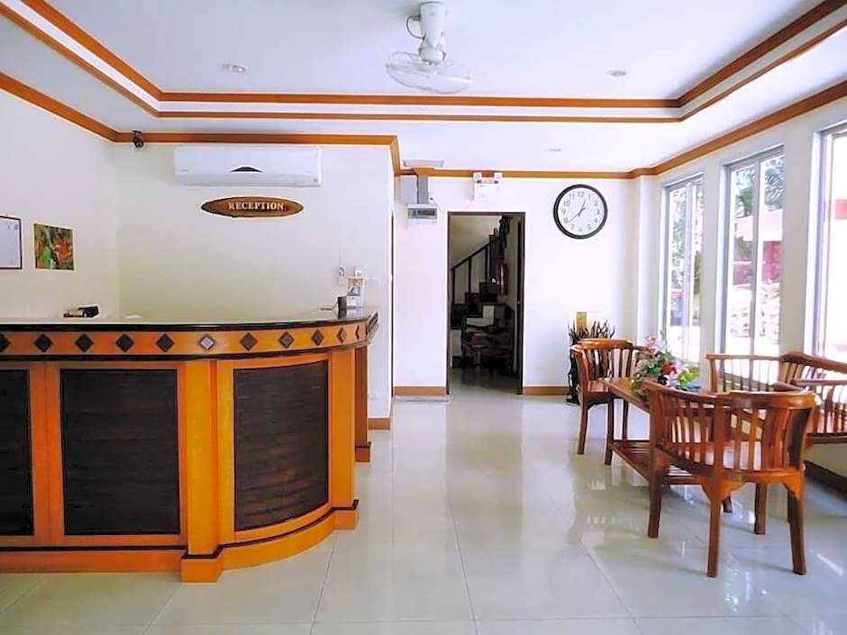 Komaree Hotel
