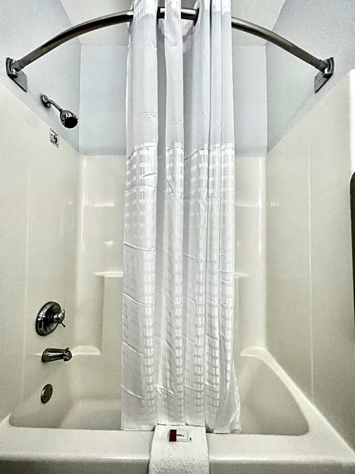 AmericInn by Wyndham Quincy