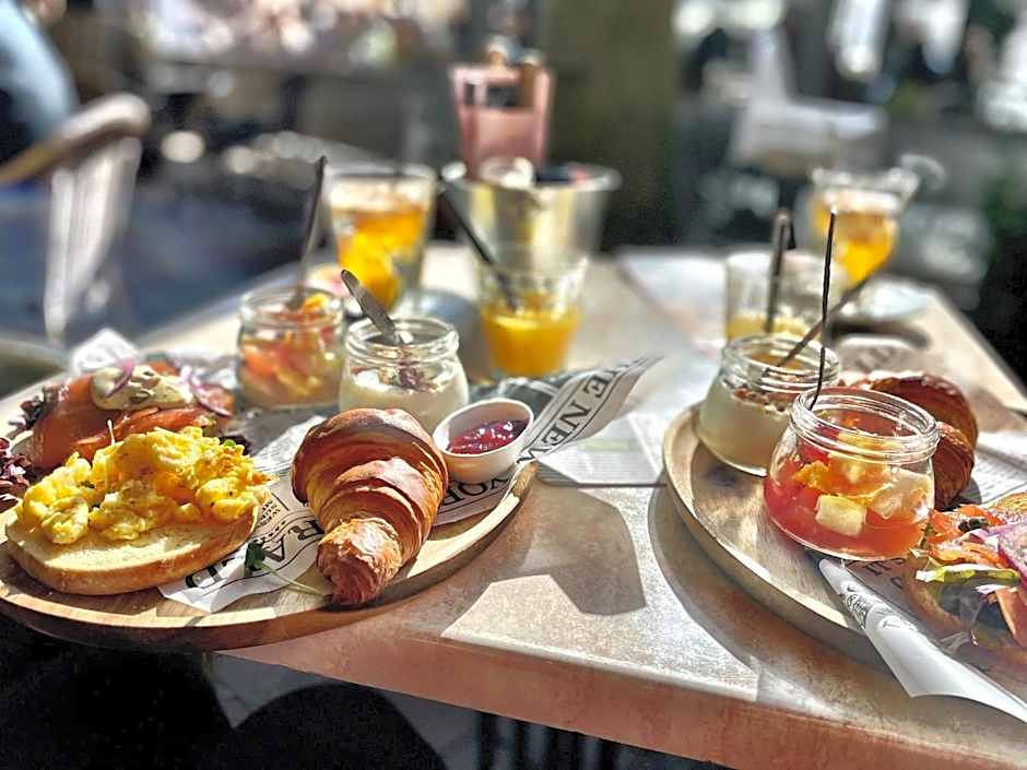 Atelier Raamwerk City Atelier Apartment for Friends and Families 125m2!