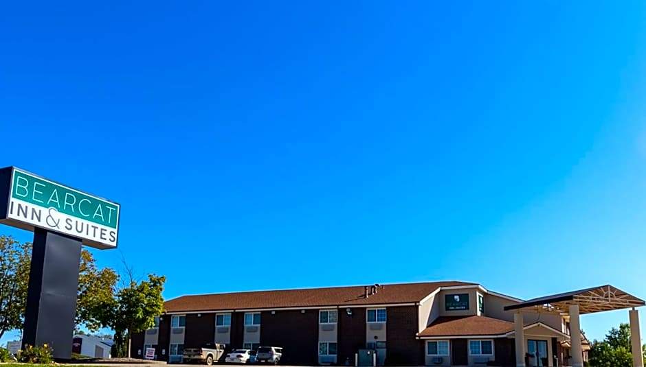 Bearcat Inn and Suites