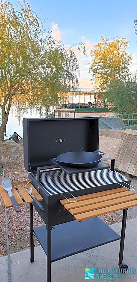 Hotel Restaurant Plutitor Delta Ways