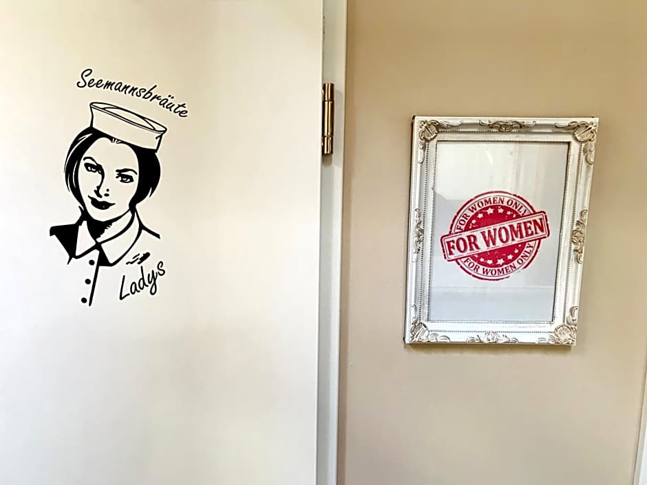 mybrand boardinghouse Volksdorf Self Check-in -free parking