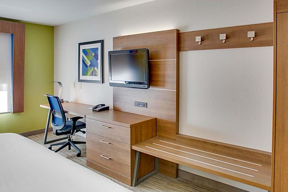 Holiday Inn Express Hotel & Suites Chickasha By IHG