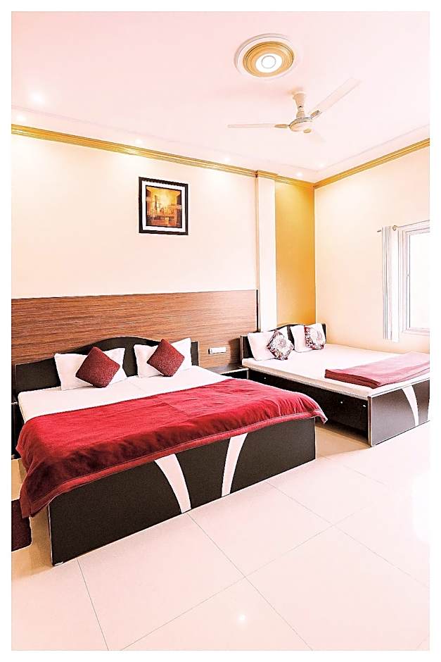 Goroomgo New Ashiyana Palace Near Railway Station Varanasi