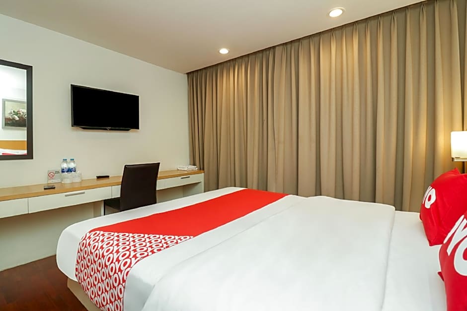 OYO 225 Premier Place Bangkok