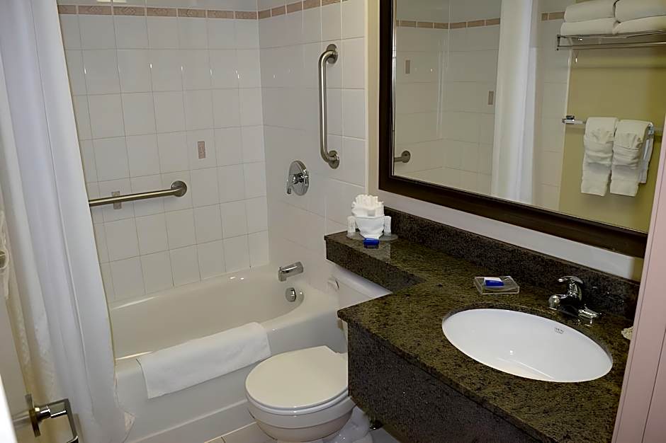 Best Western Plus Cobourg Inn & Convention Centre