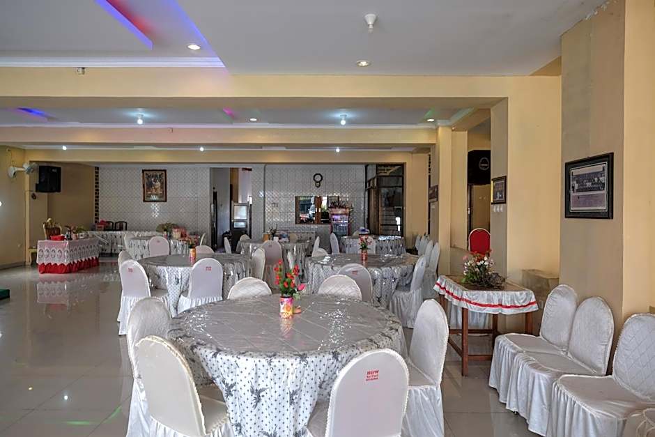 RedDoorz at H&W Hotel Solo