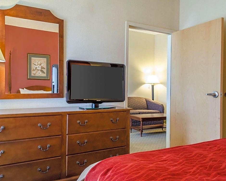 Comfort Inn & Suites York