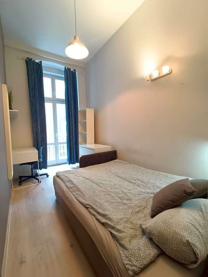 Centrum Fabryczna Rooms